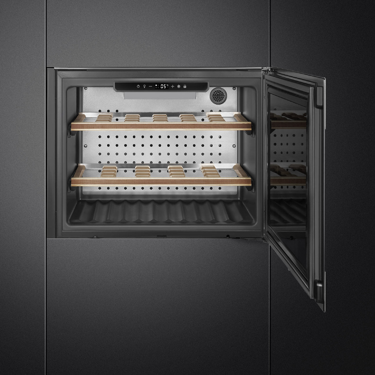 Classic 24" B/I 21 Bottle Wine Cooler, RIGHT HINGE