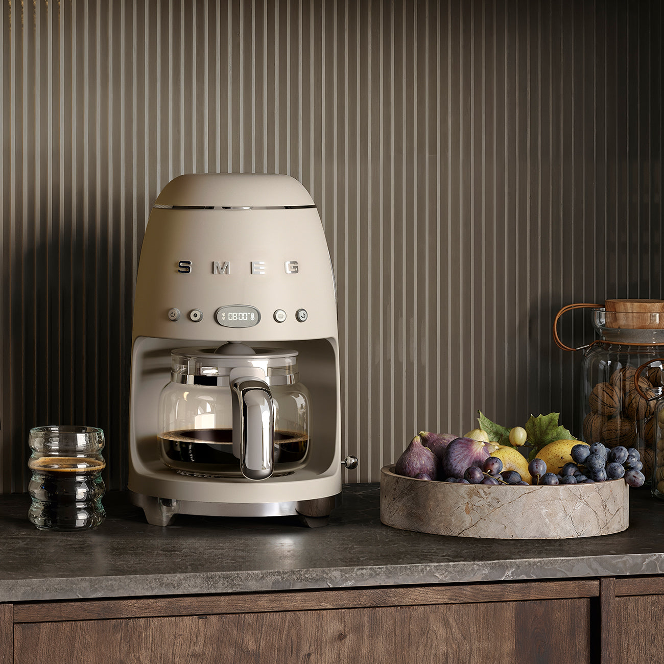 SMEG Drip Filter Coffee Machine (Moonlight Cream Matte)