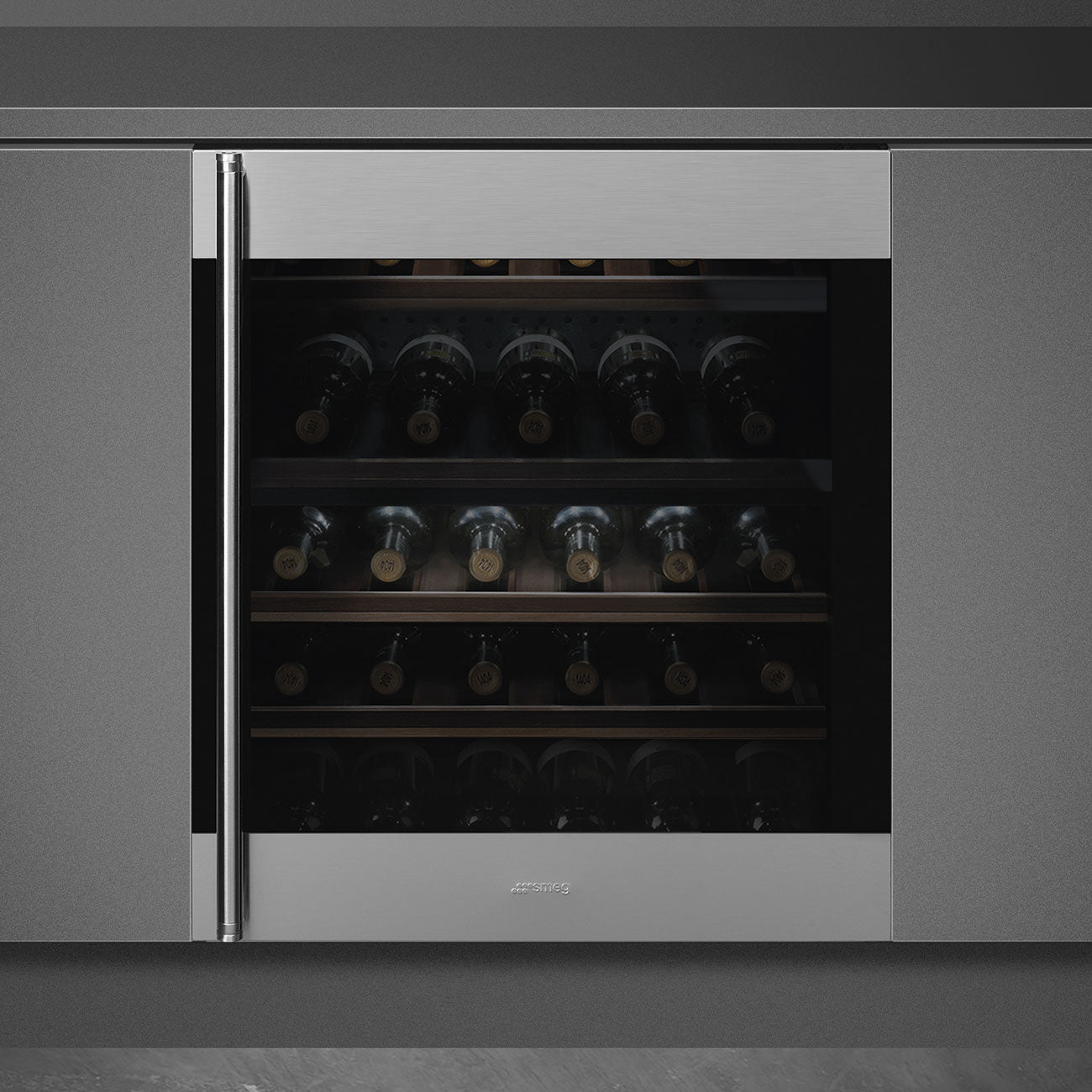 Classic 24" U/C 38 Bottle Wine Cooler, RIGHT HINGE