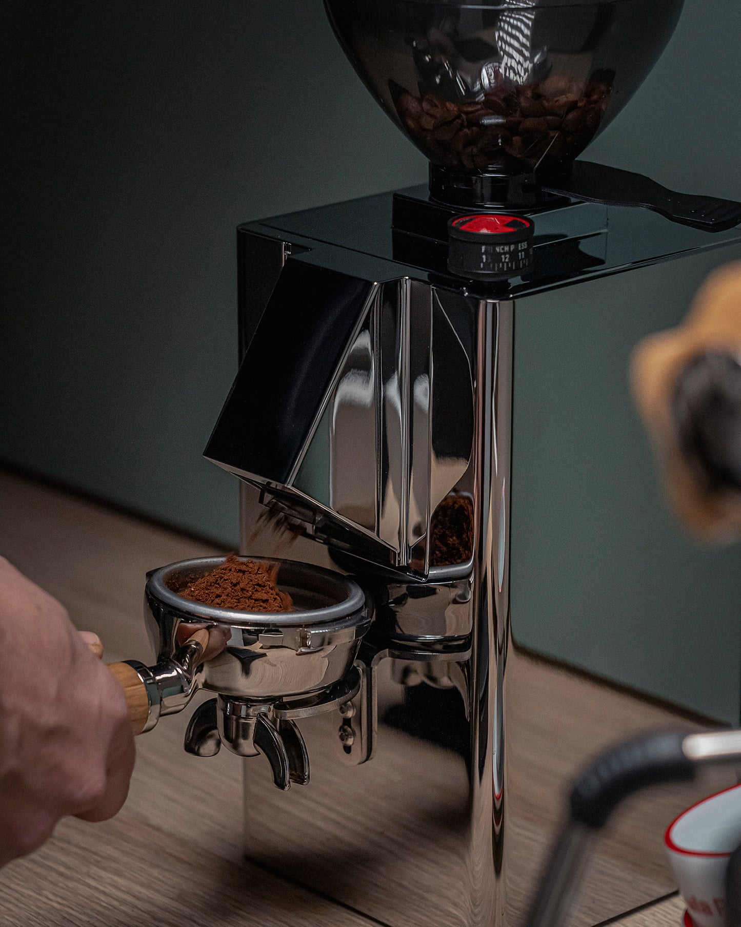 La Pavoni Kube Mill Flat Burr Grinder Stainless Steel - LPGKBS02US