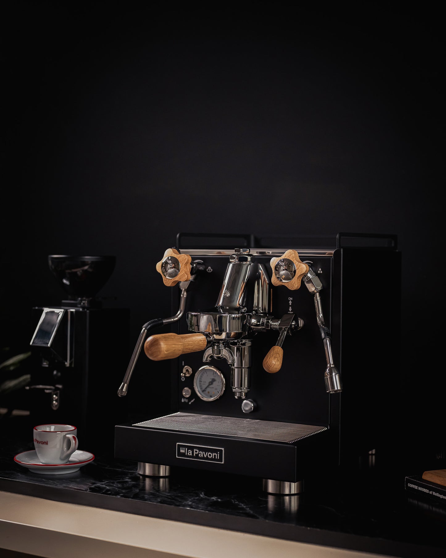 La Pavoni Cellini Classic Espresso Machine Classic Black - LPSCCB11US