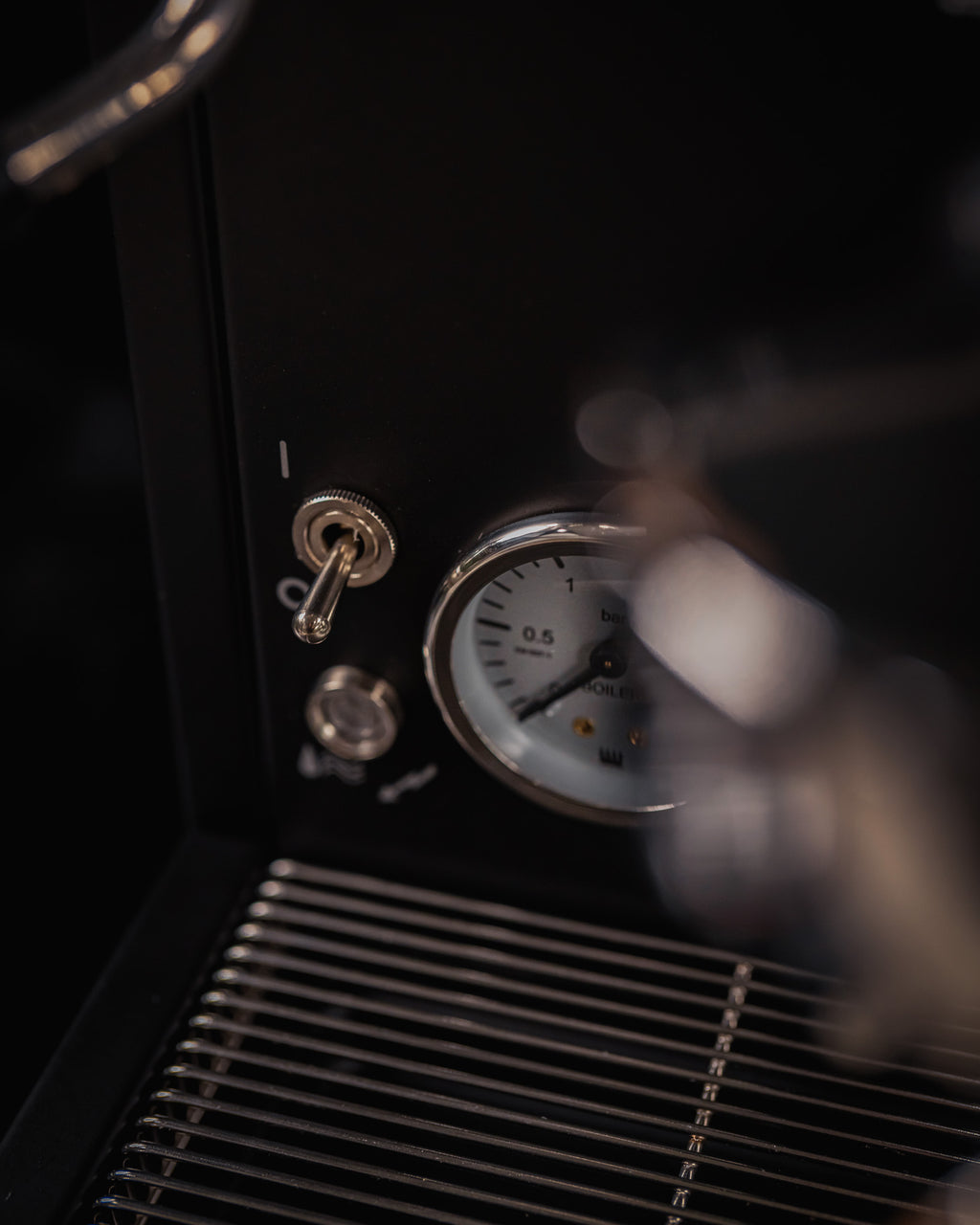 La Pavoni Cellini Classic Nera Semi-Pro Espresso Machine (Matte Black)