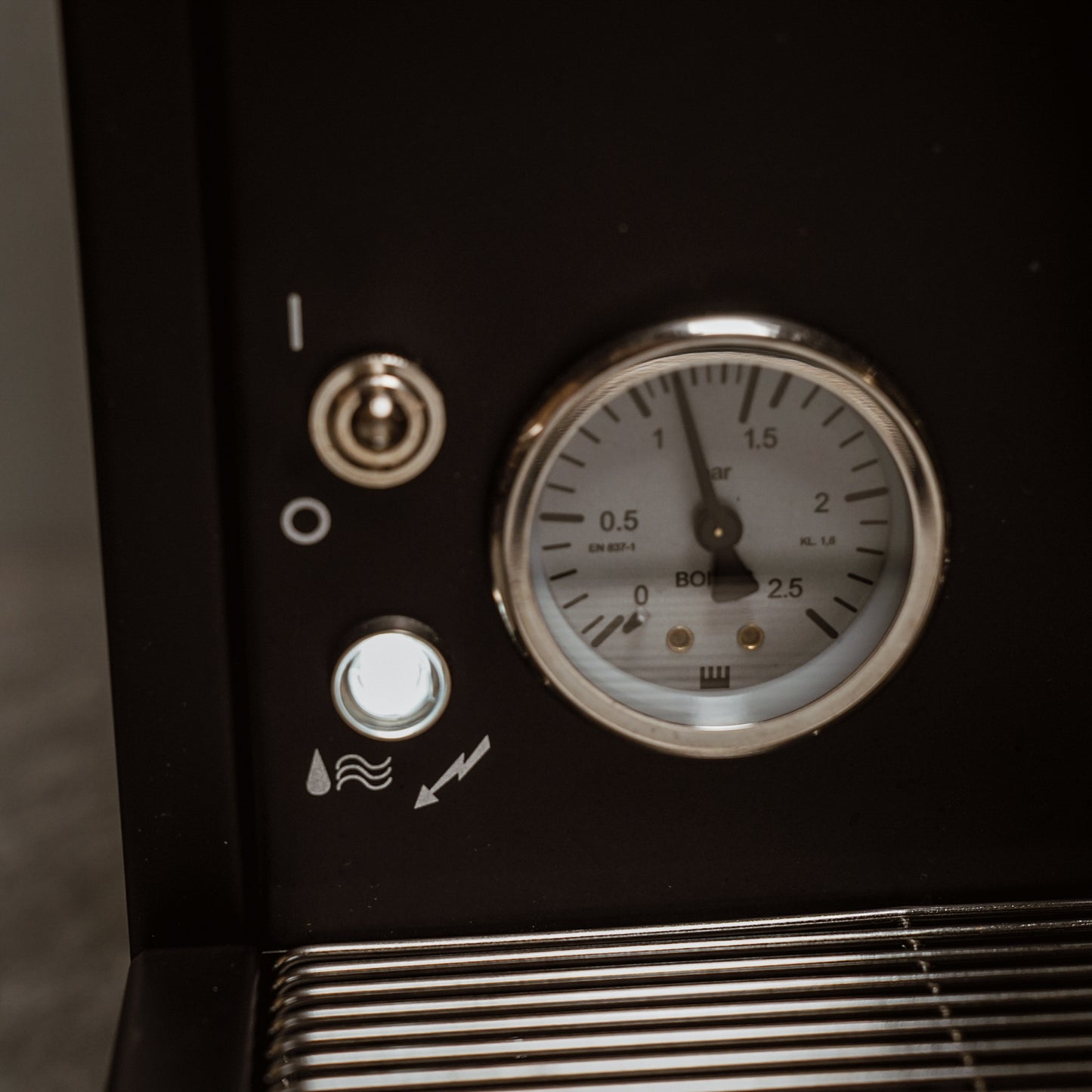 La Pavoni Cellini Classic Espresso Machine Classic Black - LPSCCB11US