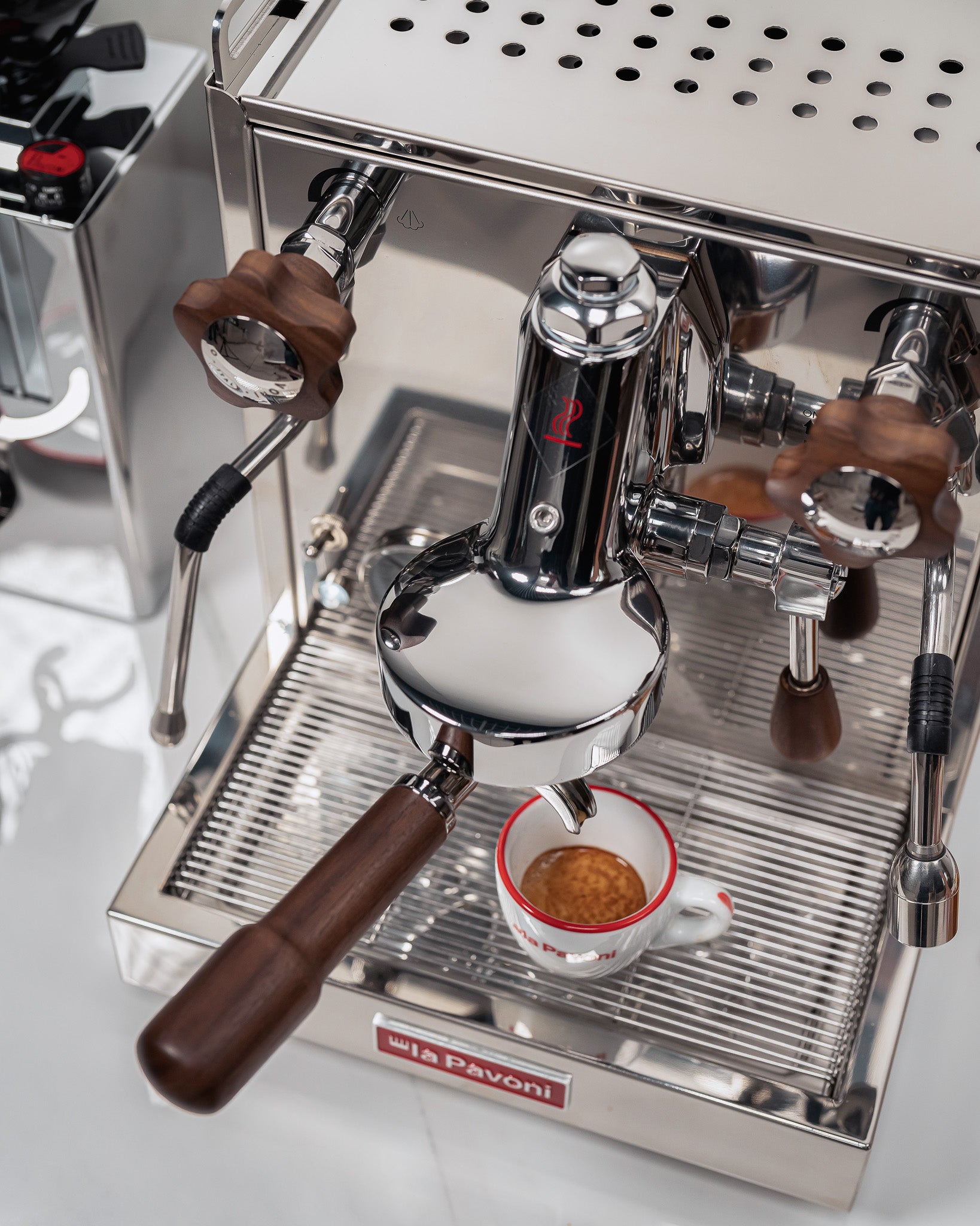 La Pavoni Cellini Classic Semi-Pro Espresso Machine (Stainless Steel)