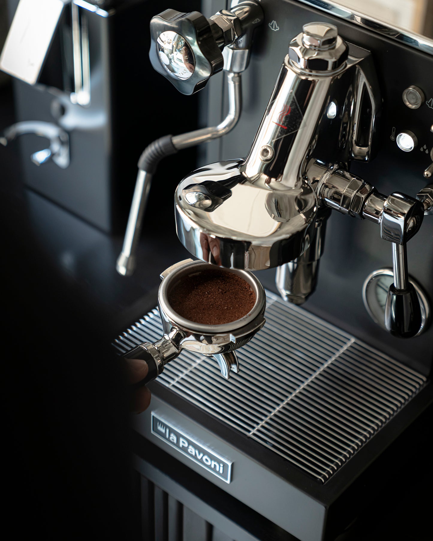 La Pavoni Mini Cellini Nera Espresso Machine Black - LPSMCB01US