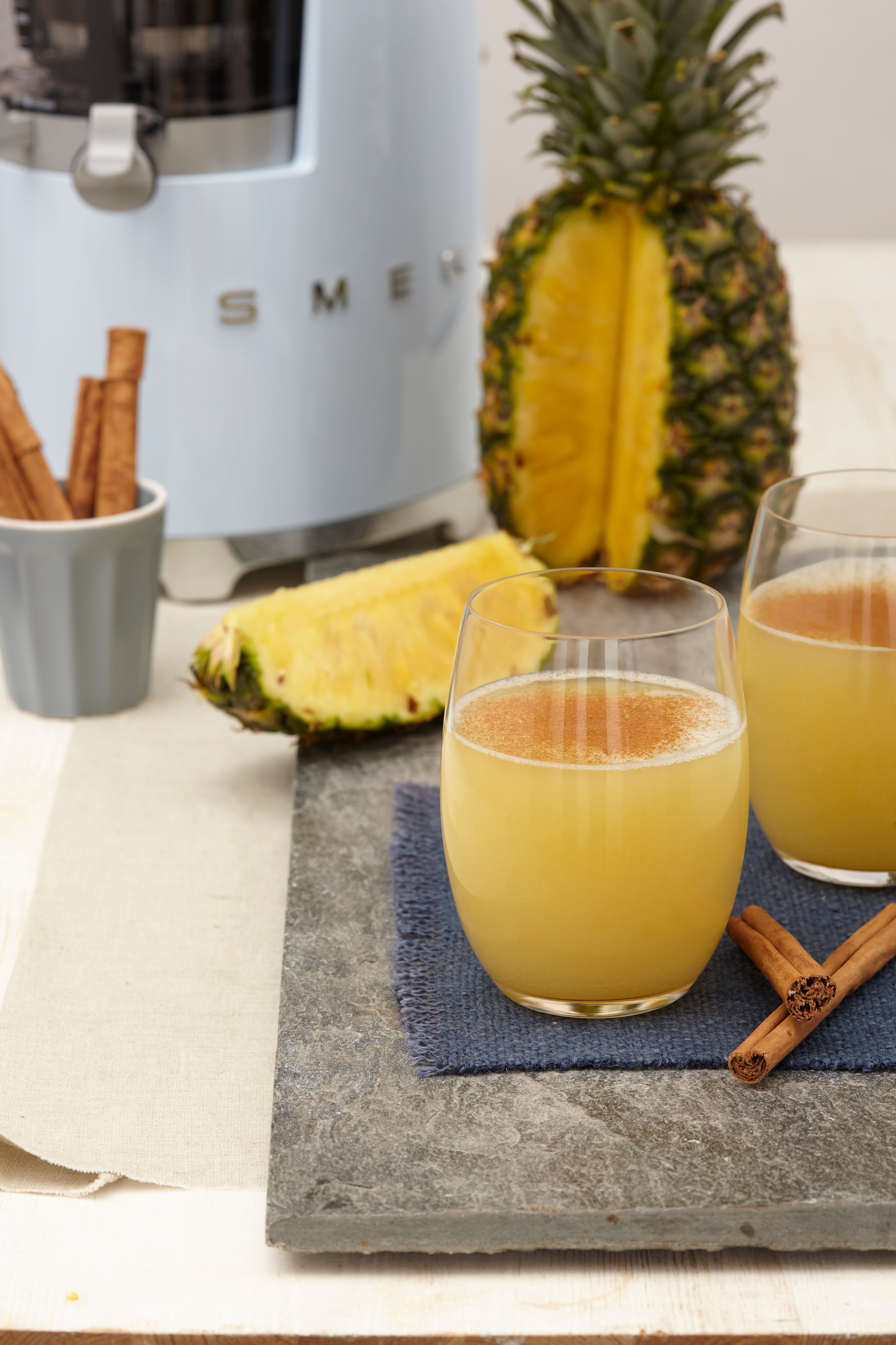 SMEG x D&G Slow Juicer (Sicily My Love)